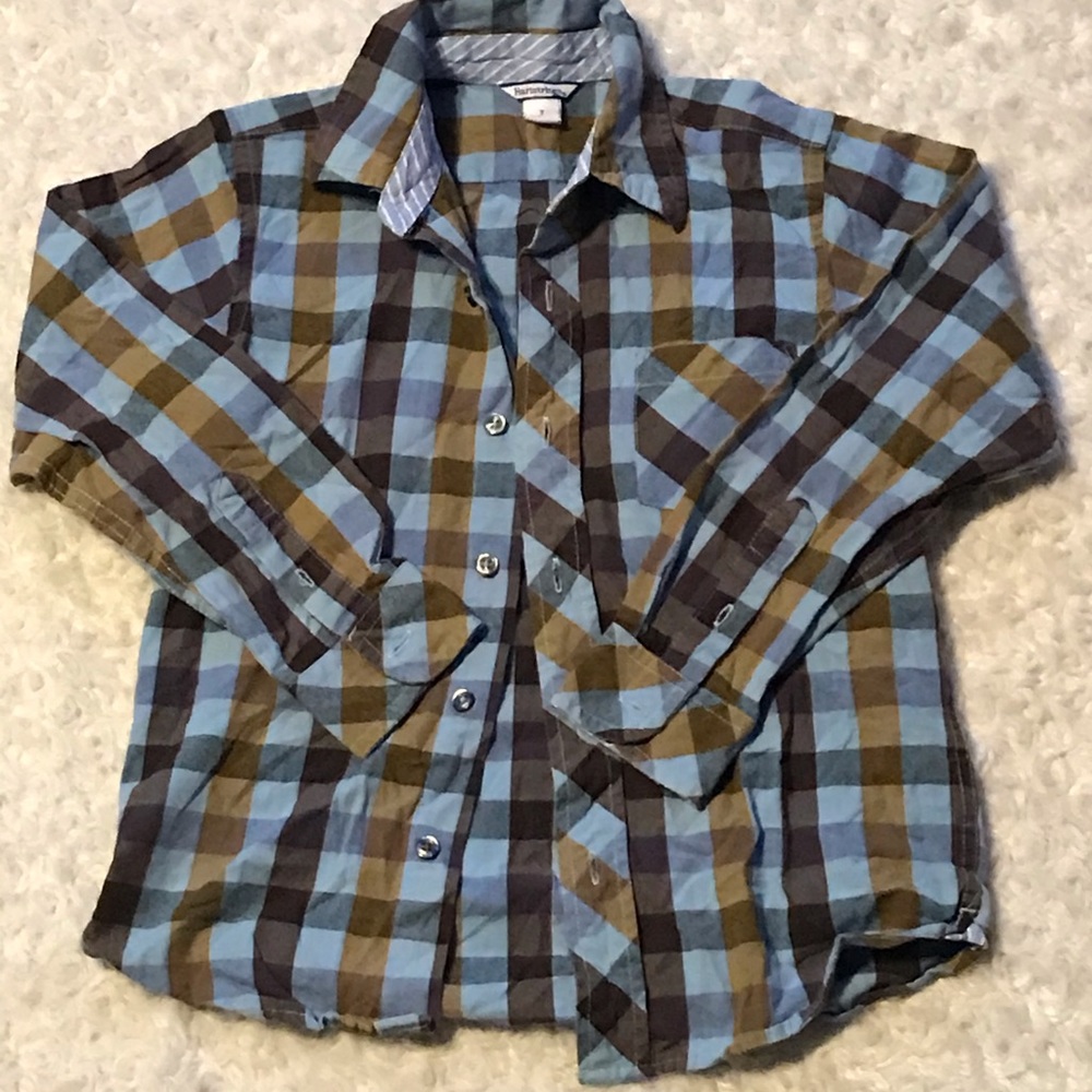 boy’s long sleeves